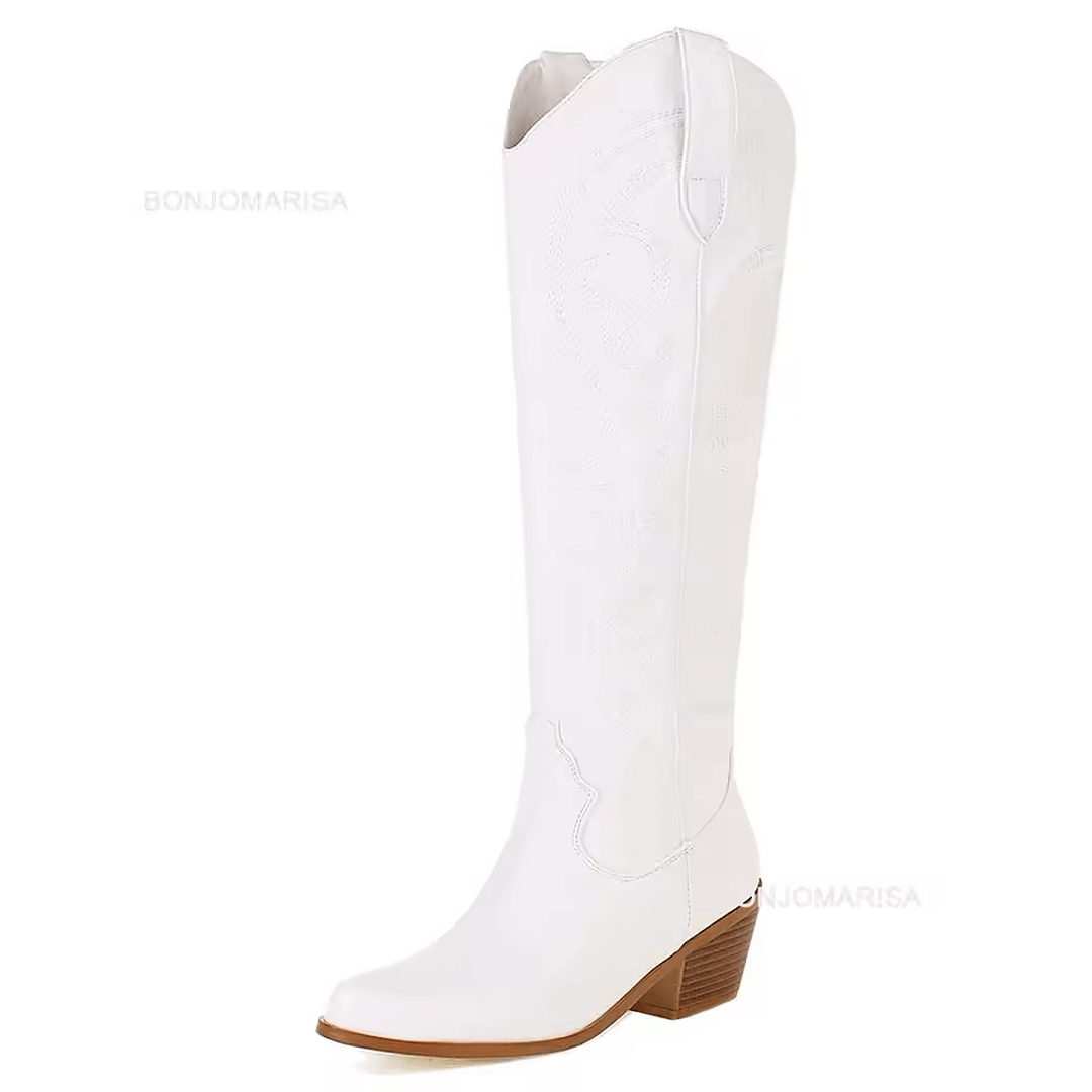 Botas vaqueras mujer Moda Mexicana blancas de caña alta con bordado clásico y tacón bajo