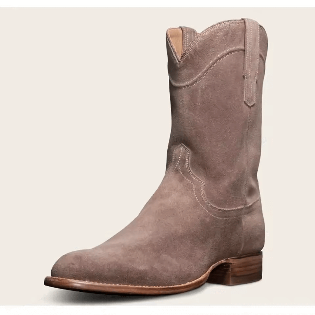 Botas vaqueras hombre Sierra Bravo en gamuza gris con costuras visibles y punta redonda