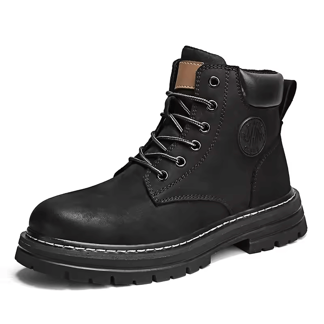 Botines Hombre Diseño Moderno en color negro con suela antideslizante, estilo casual urbano.