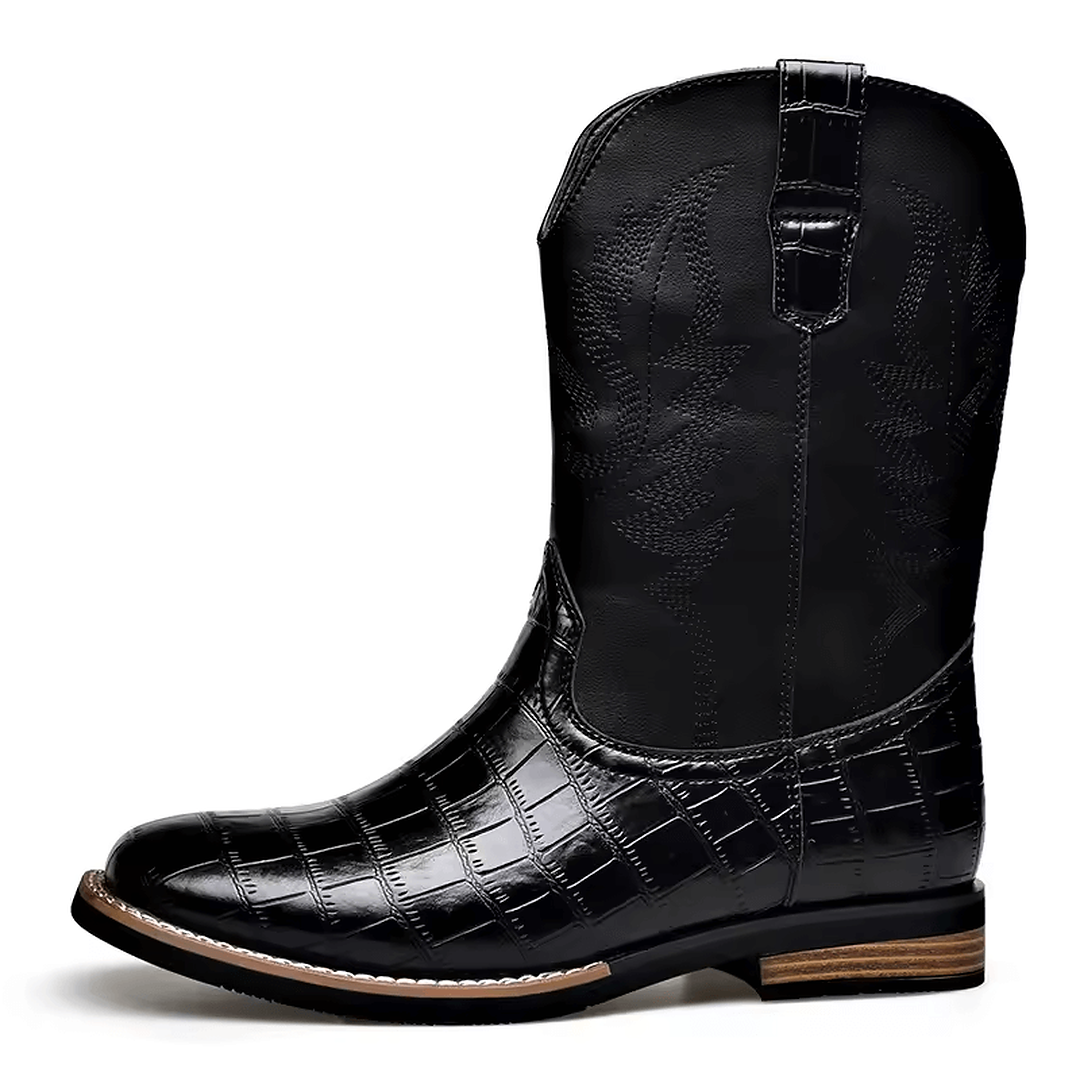 Botas vaqueras hombre Lazo Firme negras elegantes de cuero con acabado brillante y suela duradera